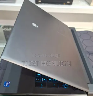 New Laptop Alienware M17x R2 32GB Intel Core I9 SSD 1T