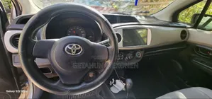 Toyota Yaris 2014 Gray