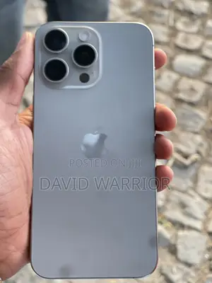 Photo - Apple iPhone 15 Pro Max 256 GB Silver