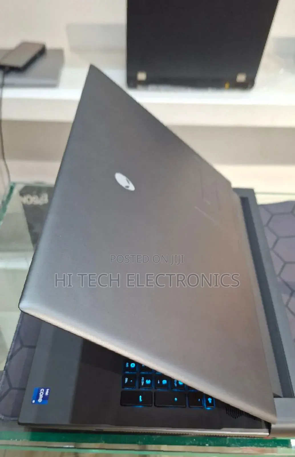 New Laptop Alienware M17x R2 32GB Intel Core i9 SSD 1T