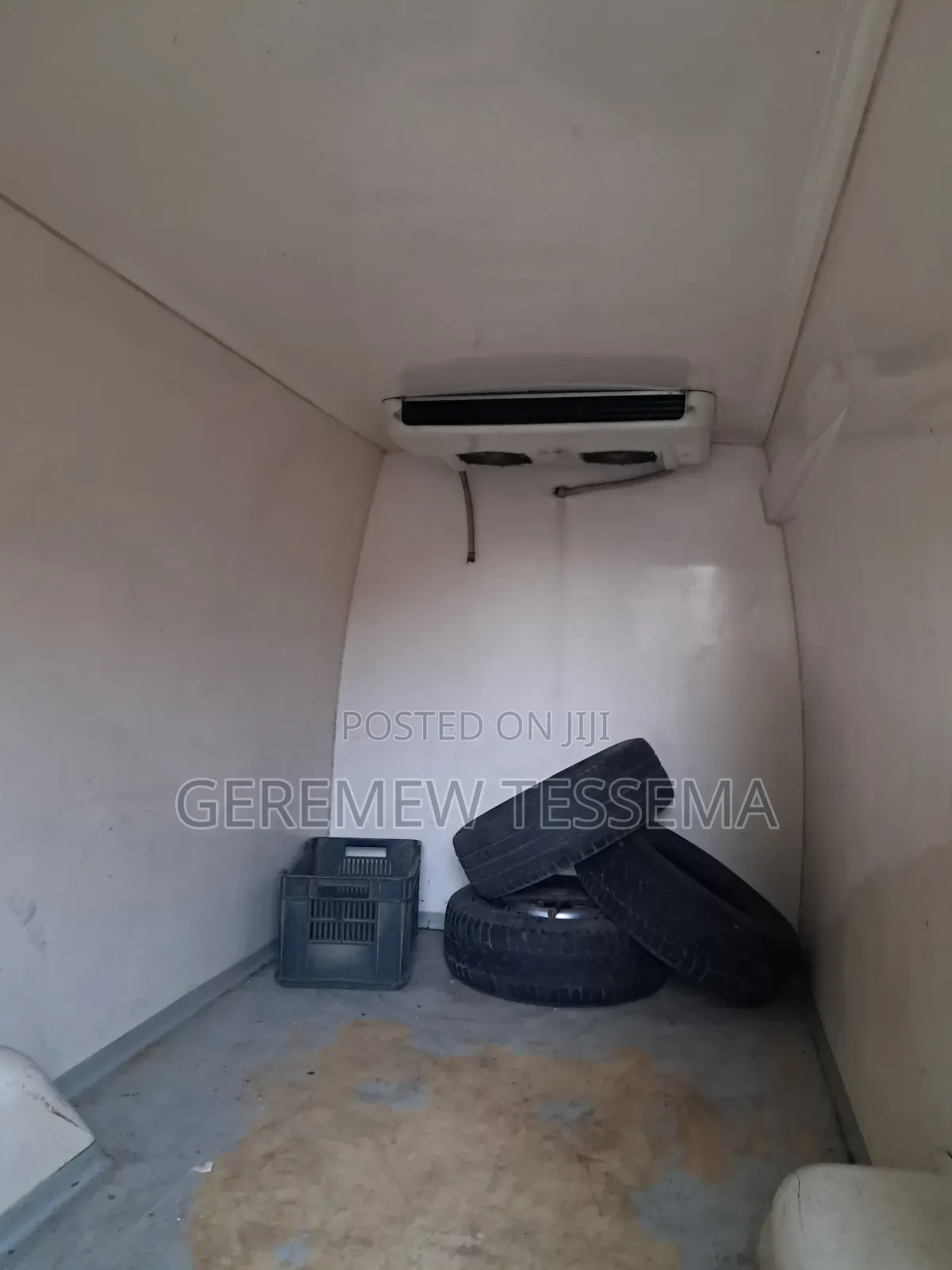 Mercedes-Benz Sprinter 2000 White