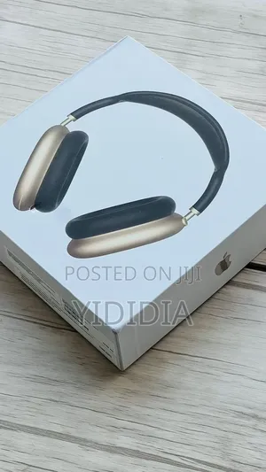 Photo - Apple Airpod Max Over Ear Headphones