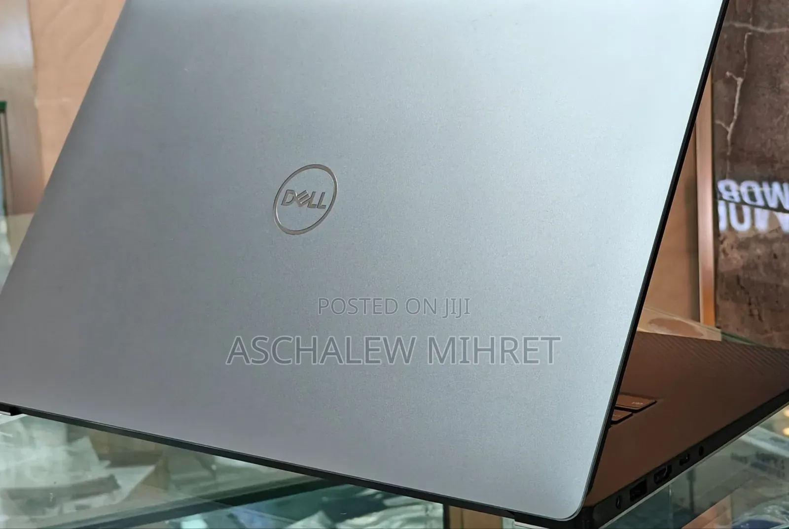 New Laptop Dell Precision 5540 16GB Intel Core I7 SSD 512GB