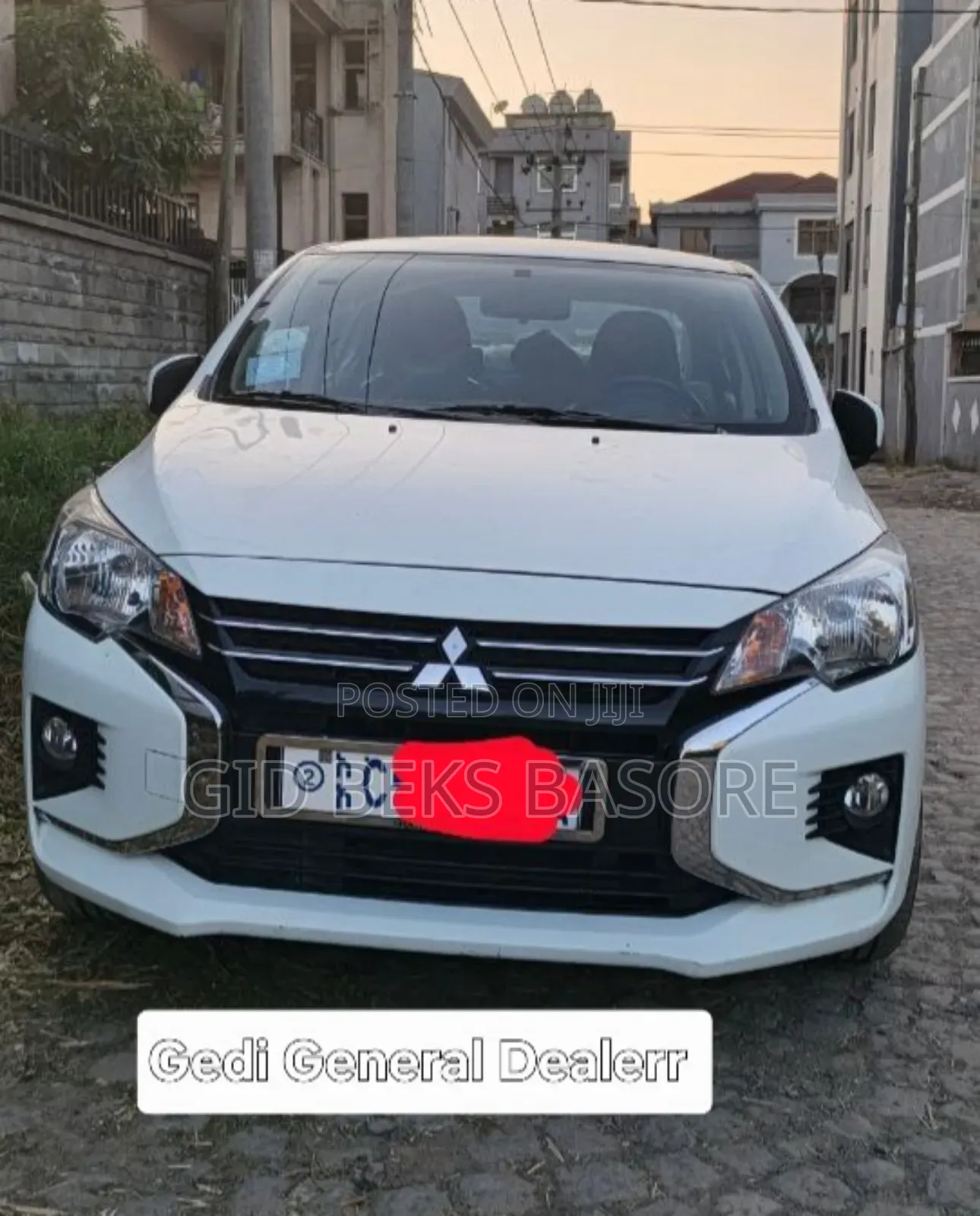 Mitsubishi Attrage 2022 White