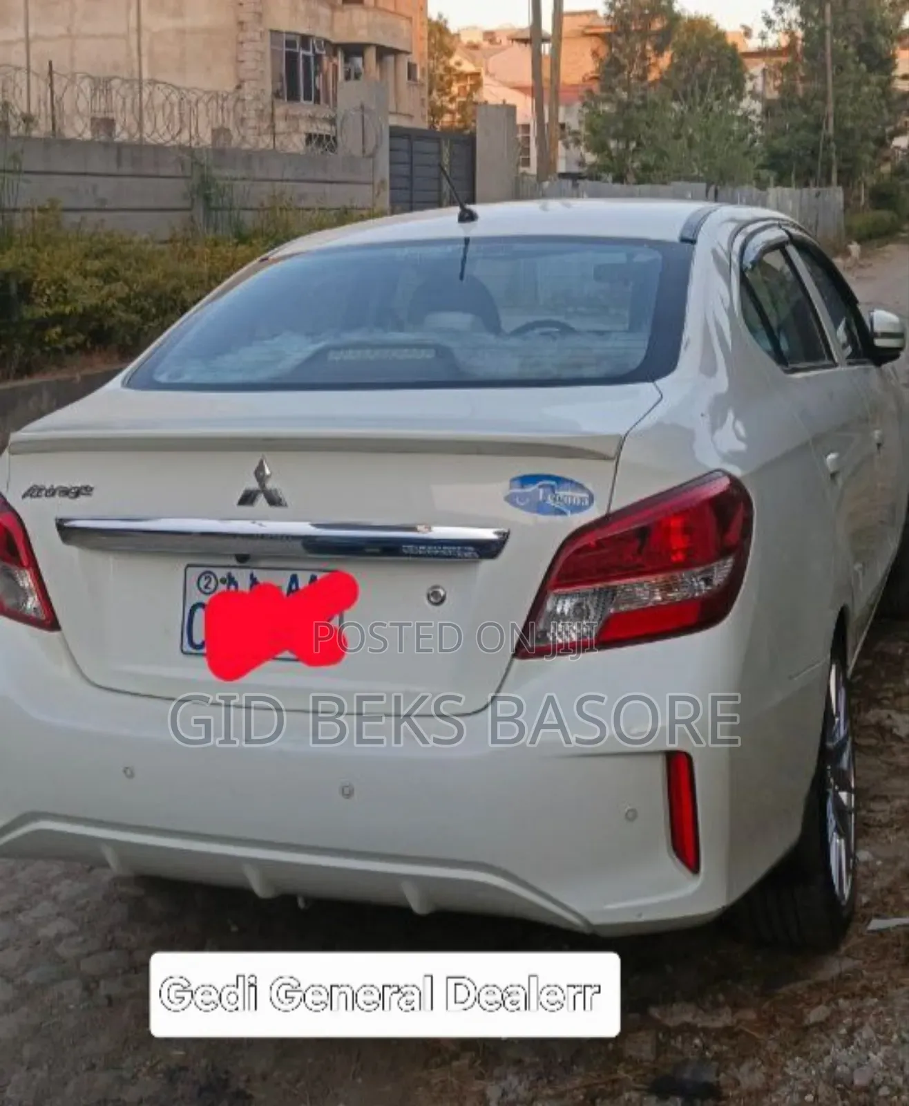 Mitsubishi Attrage 2022 White