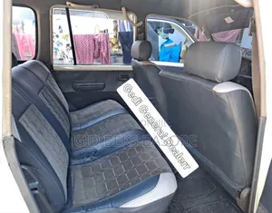 Toyota Land Cruiser 1990 White