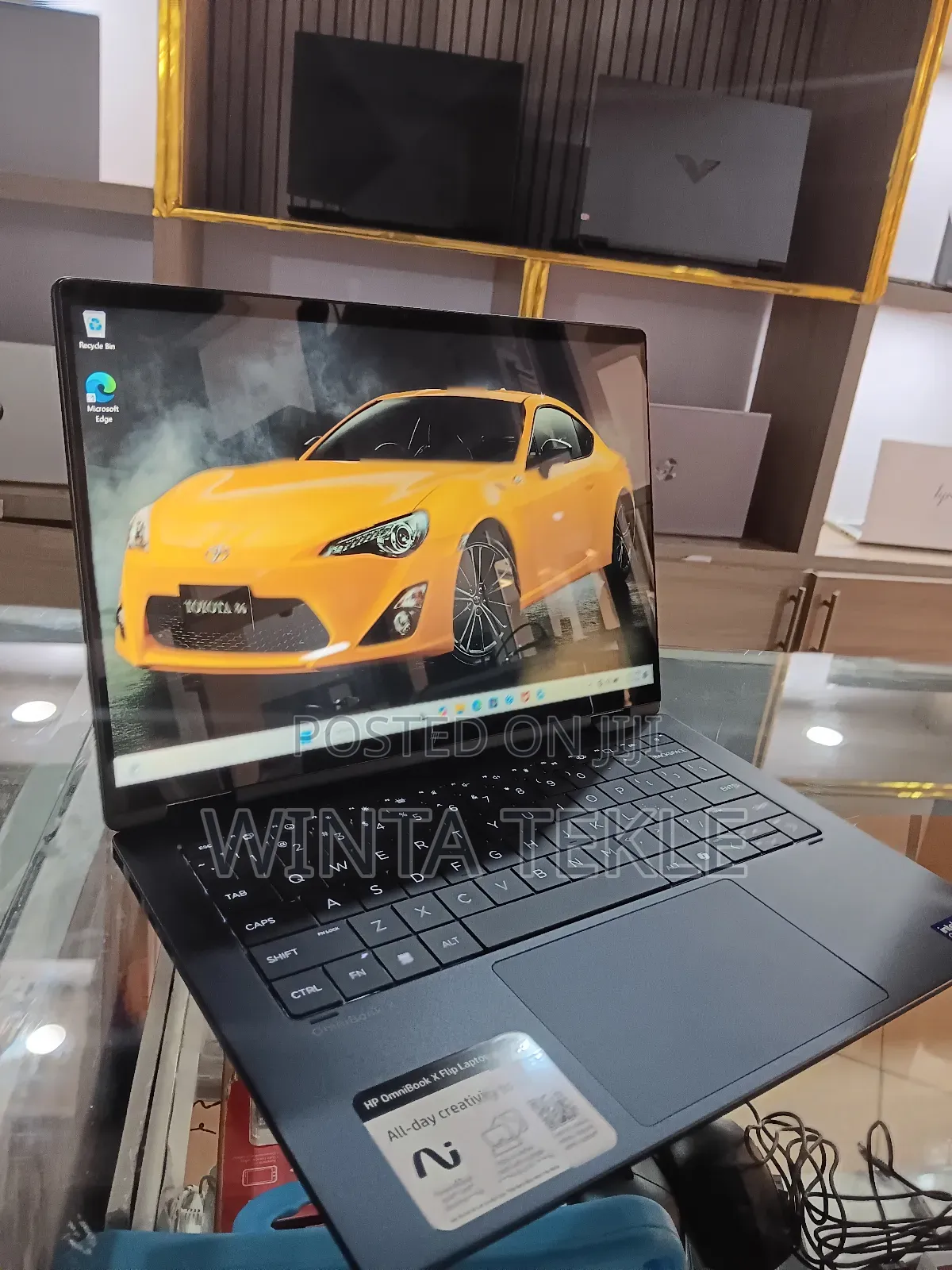 New Laptop HP OmniBook Ultra Flip 14" 16GB Intel Core I7 SSD 1T