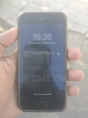 Apple iPhone 7 32 GB Black