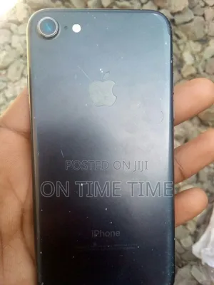 Apple iPhone 7 32 GB Black