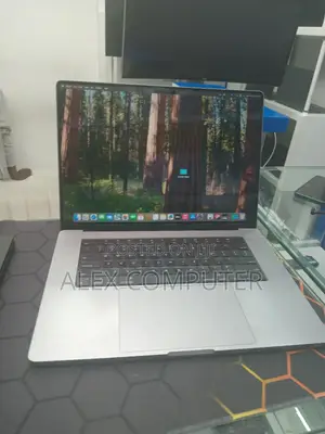 New Laptop Apple MacBook Pro 64GB Apple M1 Max SSD 1T