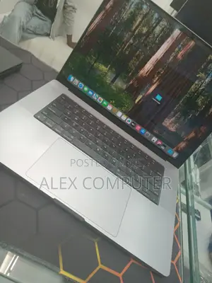 New Laptop Apple MacBook Pro 64GB Apple M1 Max SSD 1T
