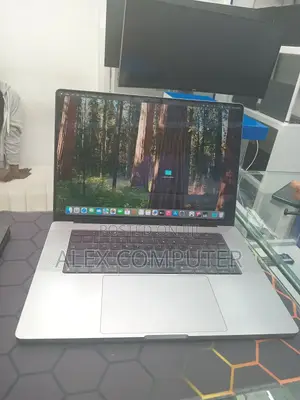 New Laptop Apple MacBook Pro 64GB Apple M1 Max SSD 1T