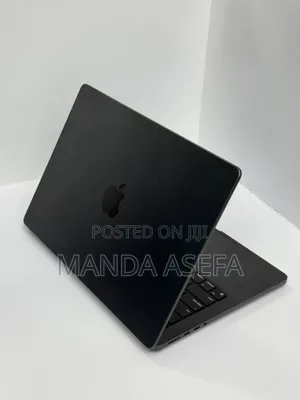 New Laptop Apple MacBook Pro 16GB Apple M4 SSD 1T