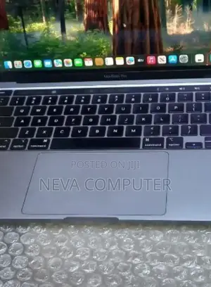 New Laptop Apple MacBook Pro M1 8GB Apple M1 SSD 256GB