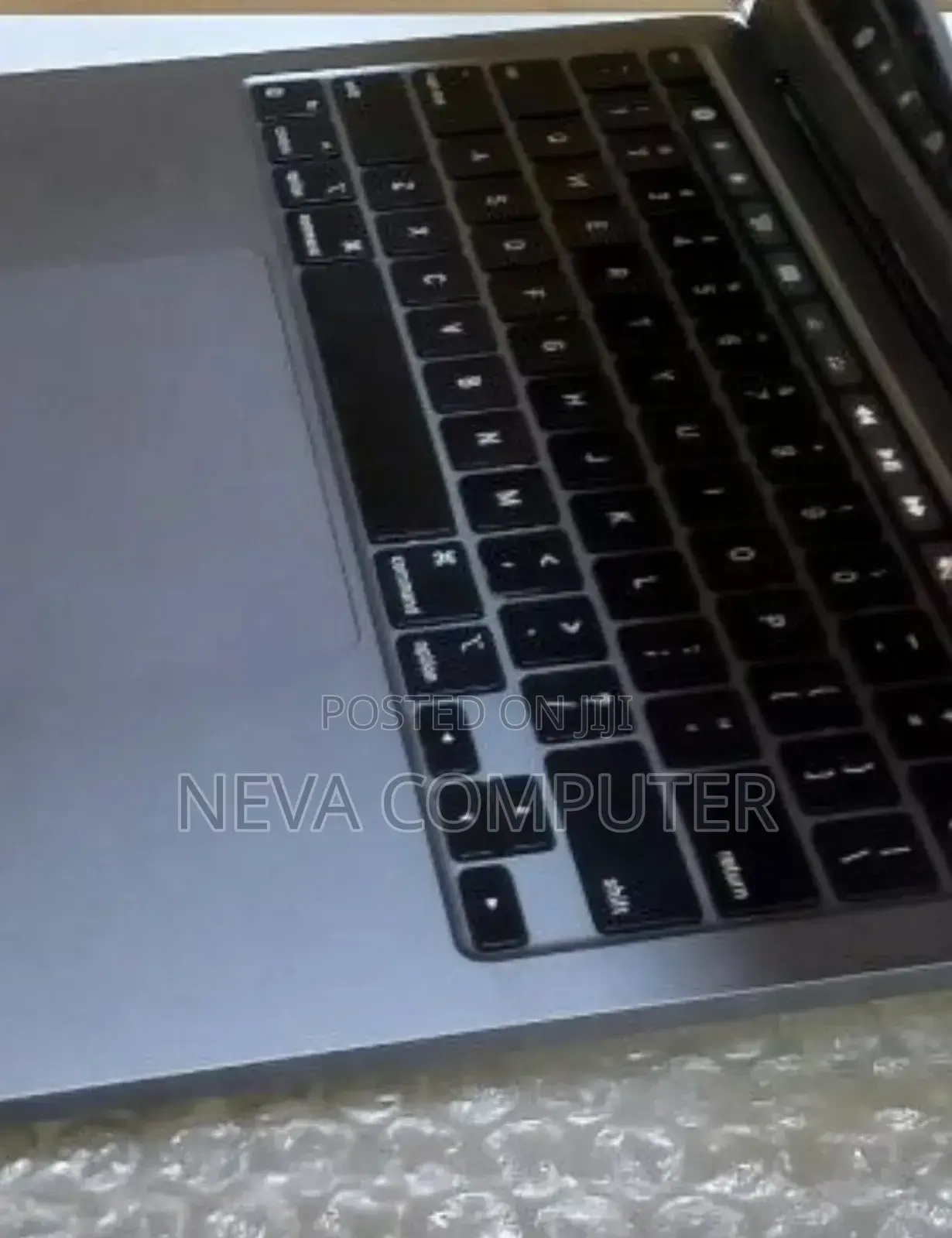 New Laptop Apple MacBook Pro M1 8GB Apple M1 SSD 256GB