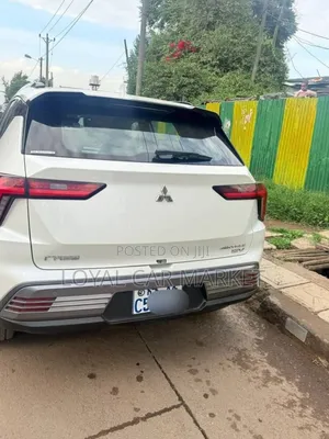 Mitsubishi Airtrek 135 kW FWD 2023 White