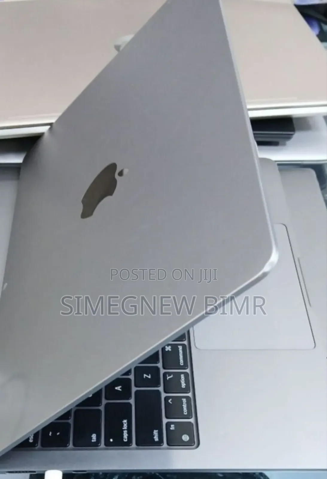 New Laptop Apple MacBook Air 2022 M2 8GB Intel Core M2 SSD 256GB