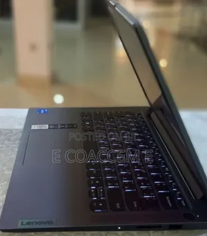 New Laptop Lenovo 8GB Intel Core I5 SSD 512GB