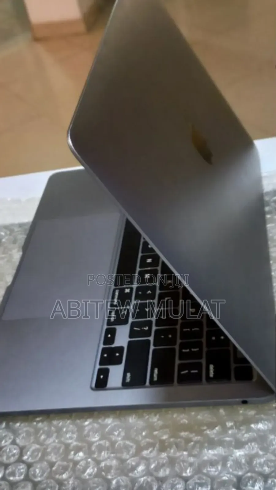 New Laptop Apple MacBook Pro M1 8GB Apple M1 SSD 256GB