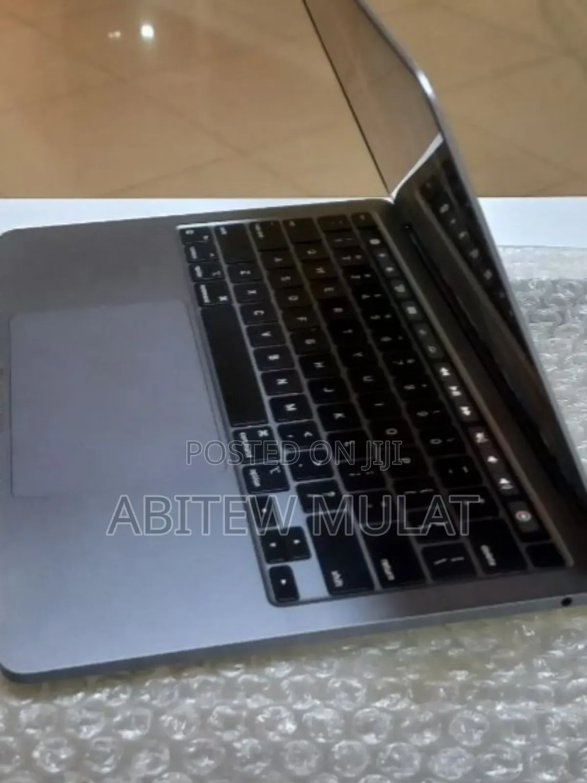 New Laptop Apple MacBook Pro M1 8GB Apple M1 SSD 256GB