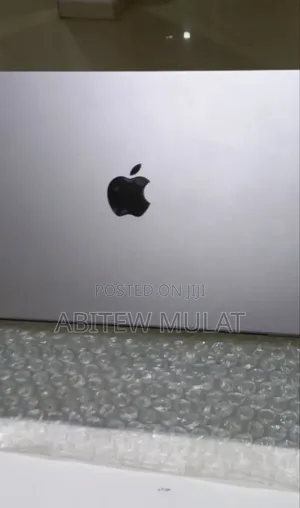 New Laptop Apple MacBook Pro M1 16GB Apple M1 SSD 512GB