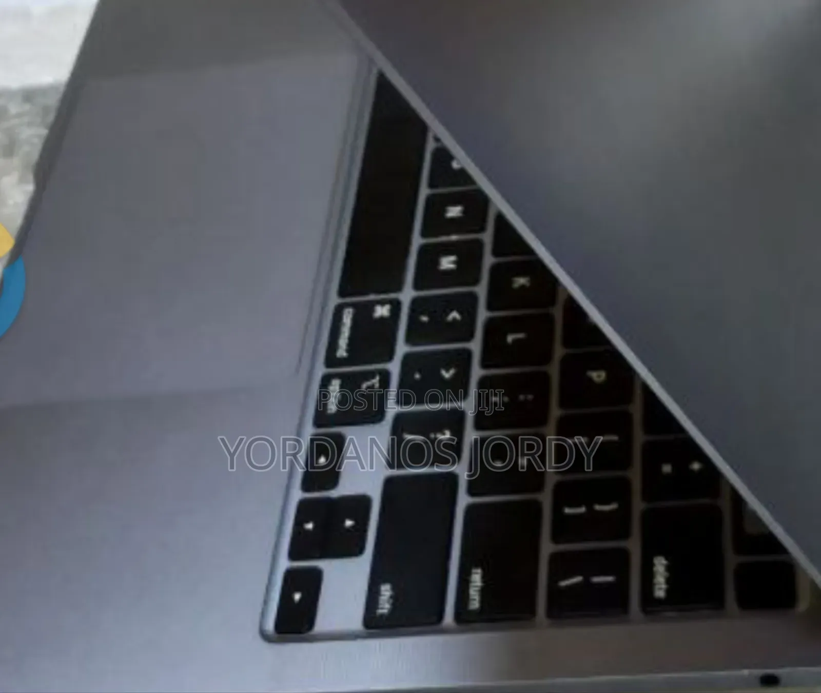 New Laptop Apple MacBook Pro M1 8GB Apple M1 SSD 256GB