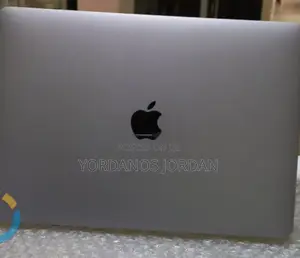 New Laptop Apple MacBook Pro M1 8GB Apple M1 SSD 256GB