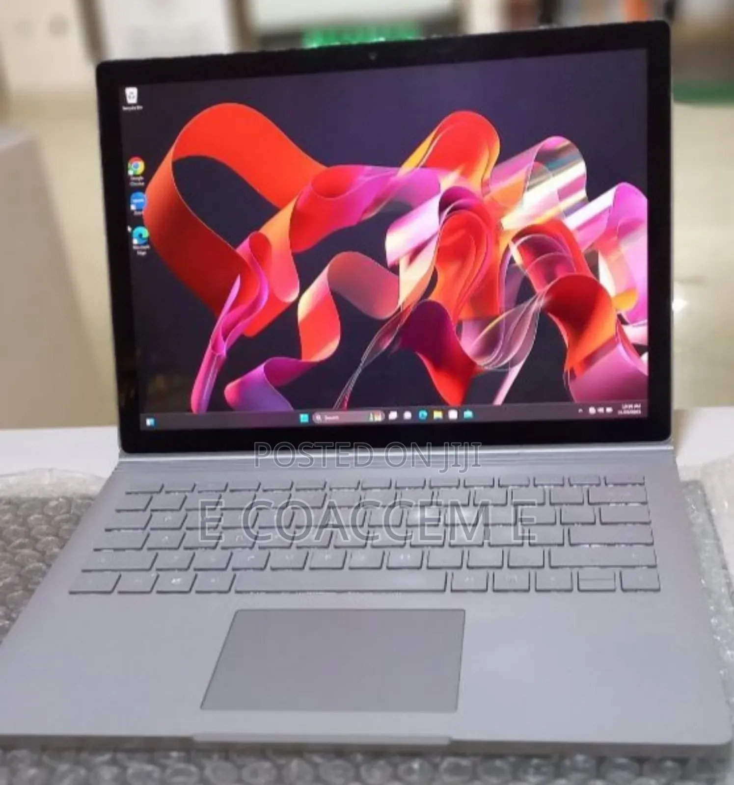 New Laptop Microsoft Surface 16GB Intel Core I7 SSD 256GB