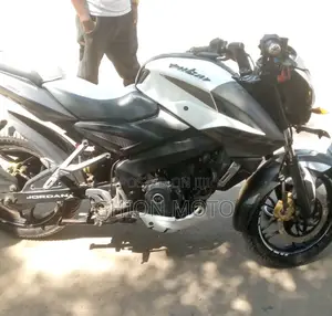 Photo - Bajaj Pulsar NS 200 2018 White