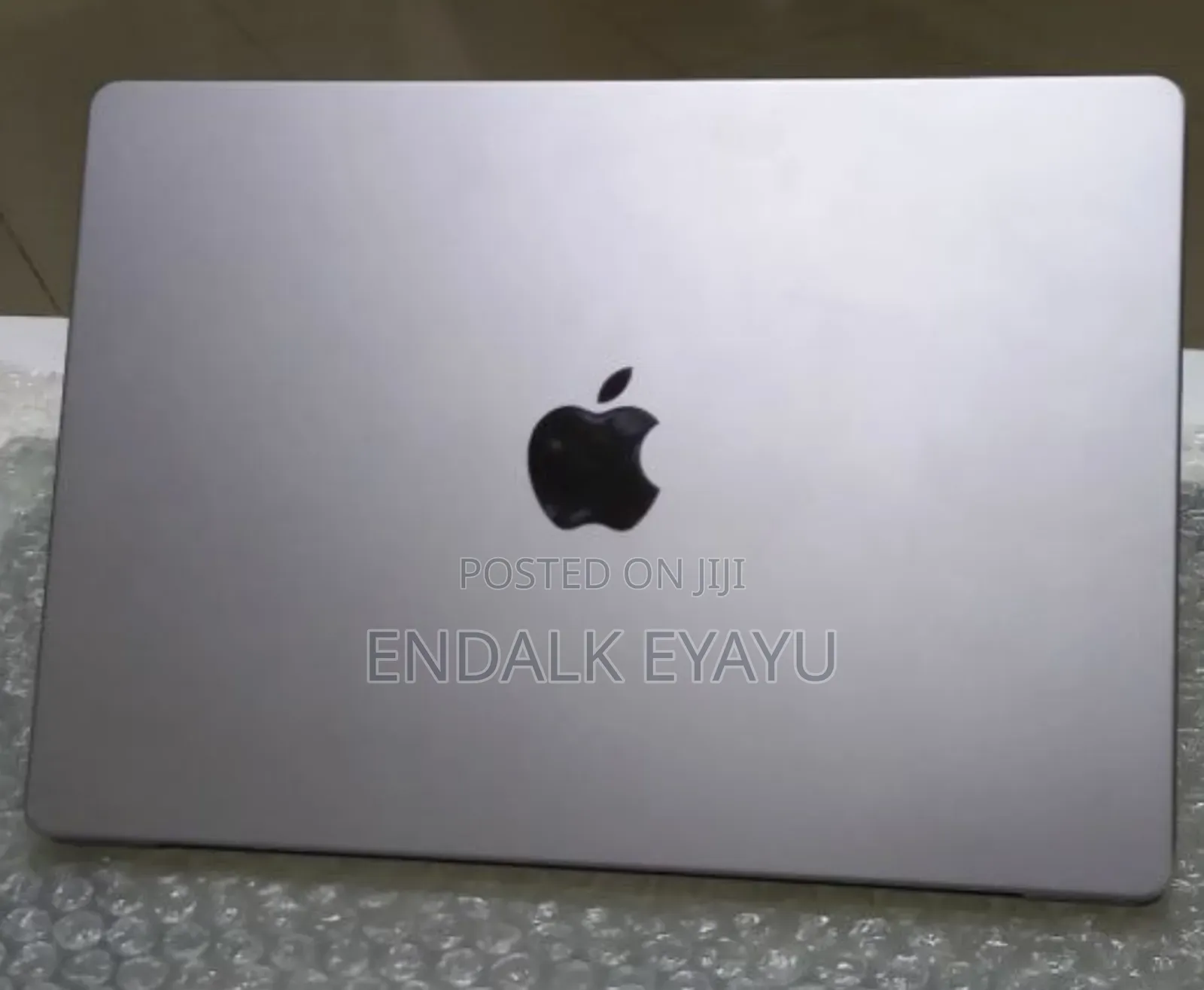 New Laptop Apple MacBook Pro M1 16GB Apple M1 Pro SSD 512GB