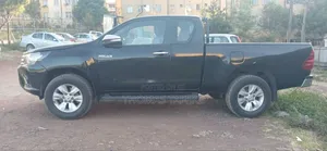 Toyota Hilux 2016 Black