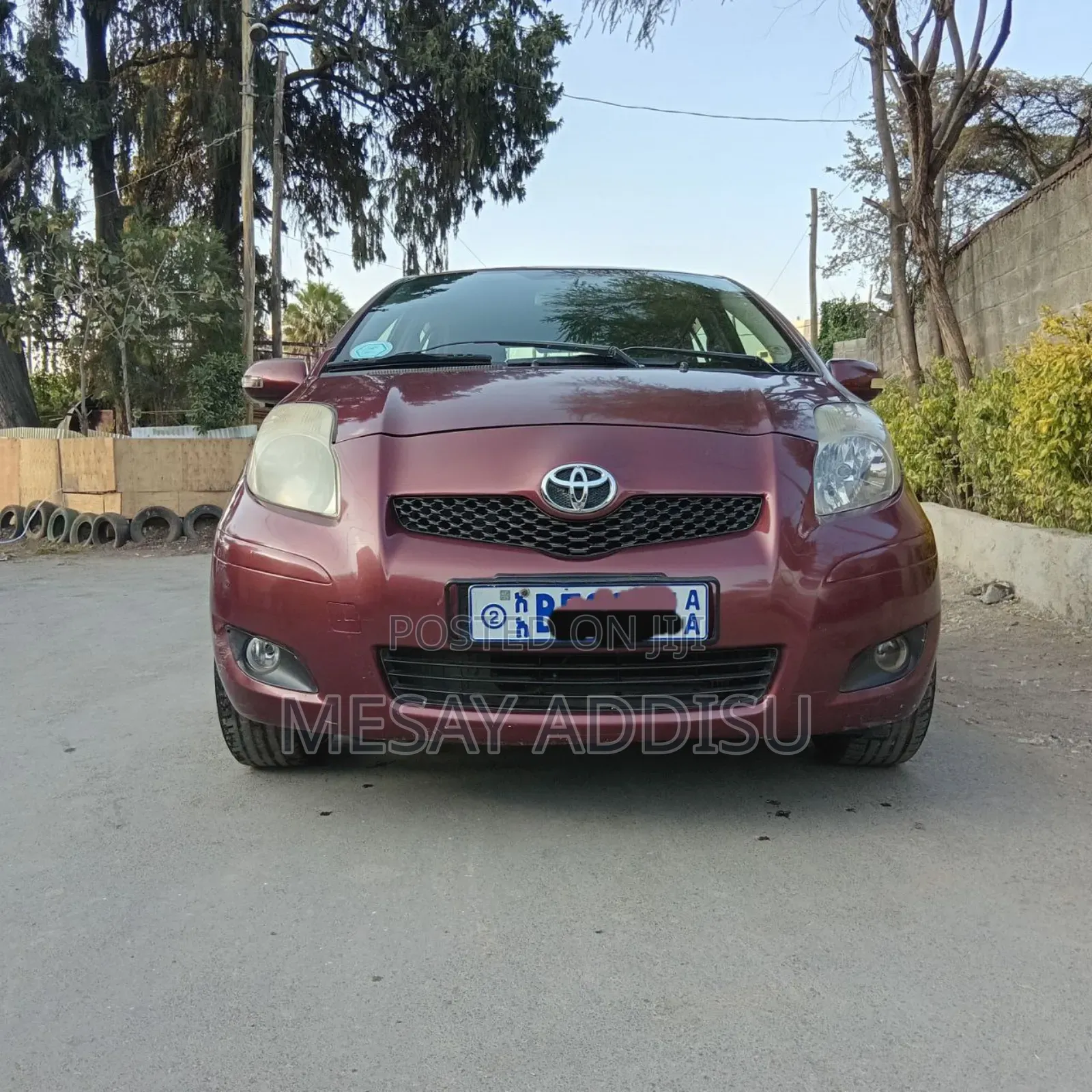 Toyota Yaris 2010 Brown