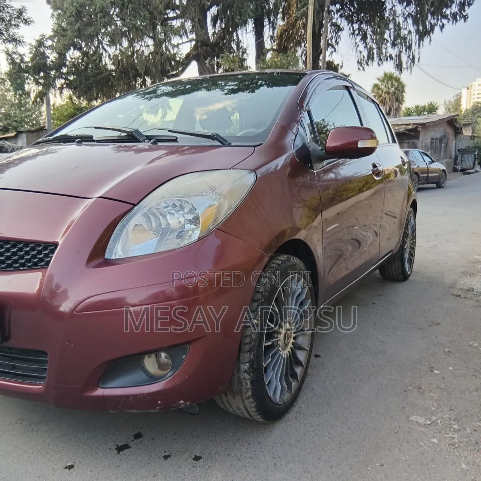 Toyota Yaris 2010 Brown