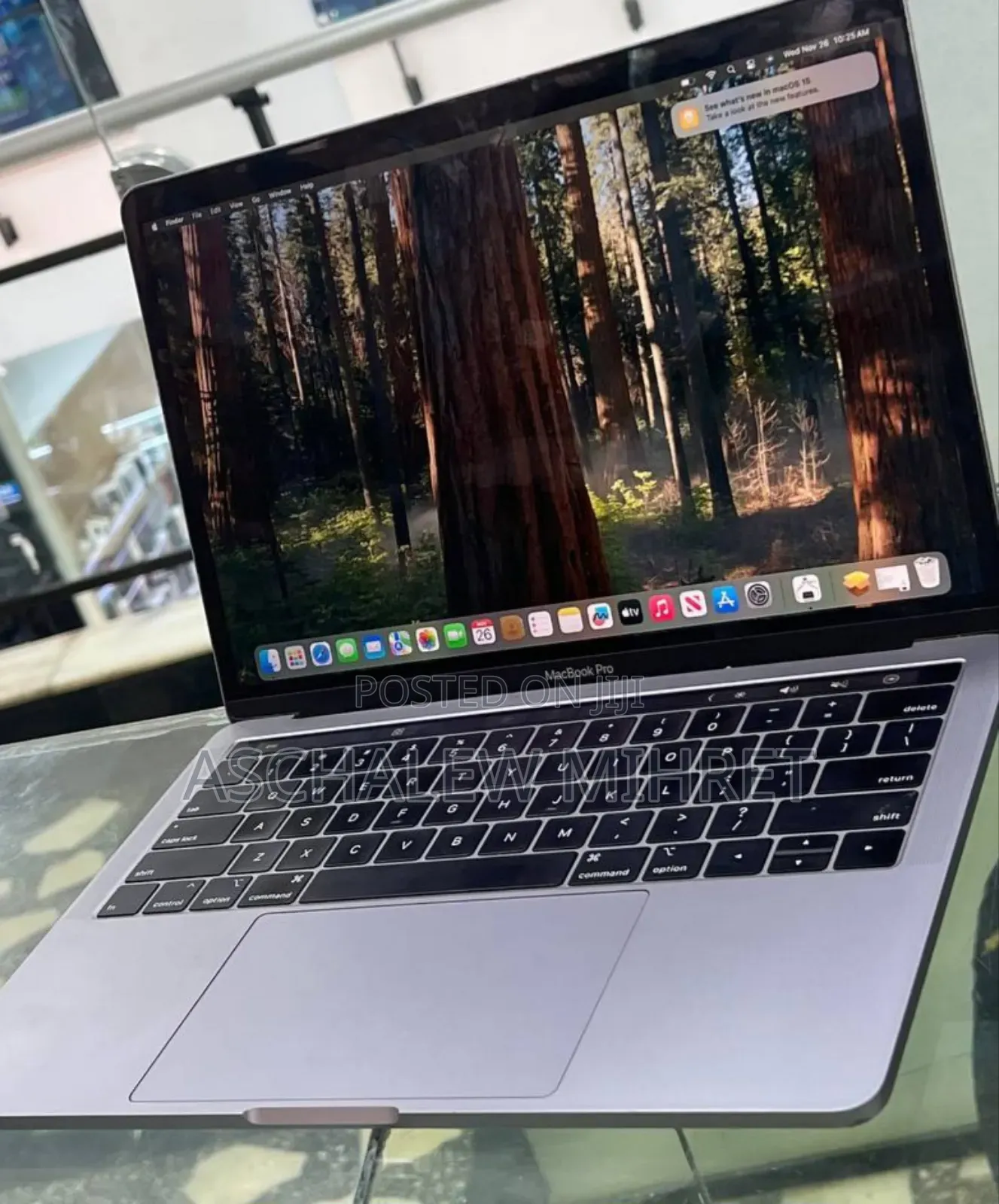 New Laptop Apple MacBook Pro 2017 8GB Intel Core I5 SSD 256GB