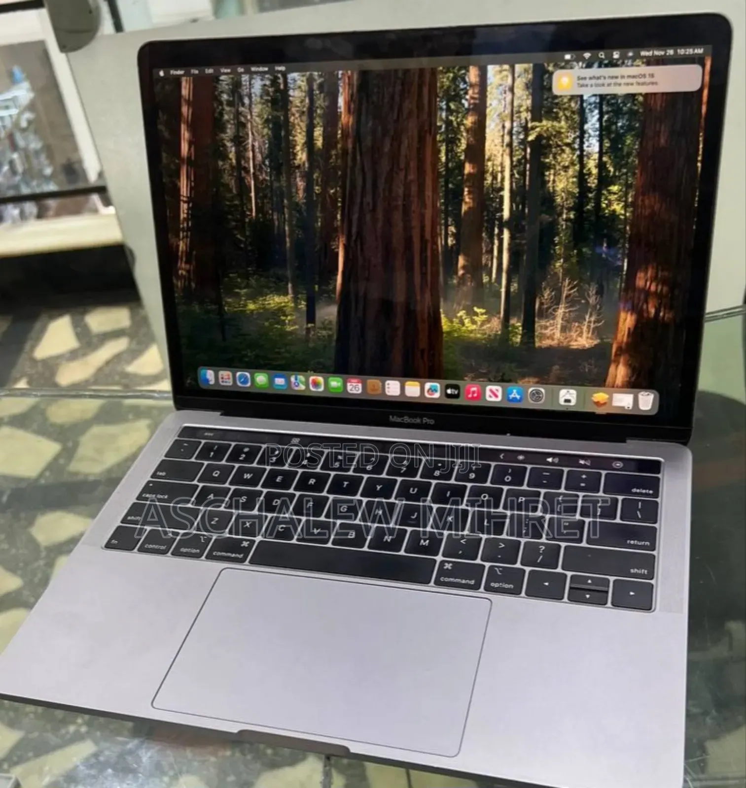 New Laptop Apple MacBook Pro 2017 8GB Intel Core I5 SSD 256GB