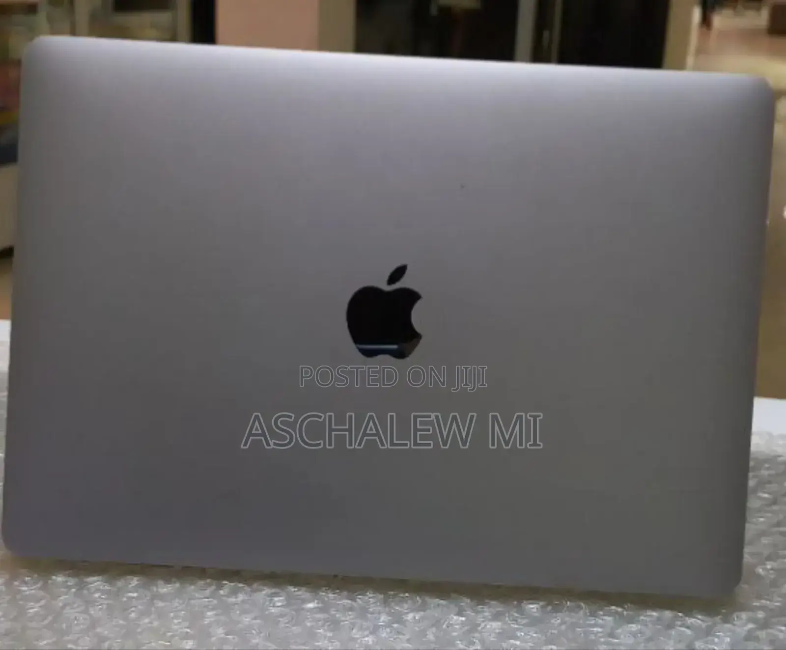 New Laptop Apple MacBook Pro M1 8GB Apple M1 Pro SSD 256GB