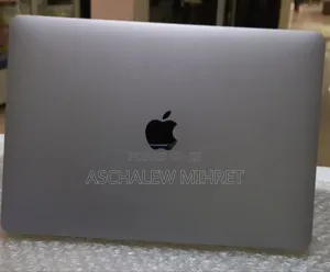 New Laptop Apple MacBook Pro M1 8GB Apple M1 Pro SSD 256GB