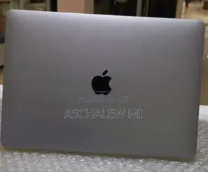 New Laptop Apple MacBook Pro M1 8GB Apple M1 Pro SSD 256GB