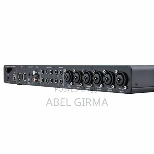 Berhinger Umc 1820 Audio Interface