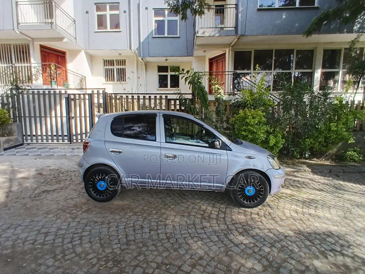 Toyota Vitz 1.0 FWD 3dr 2004 Silver