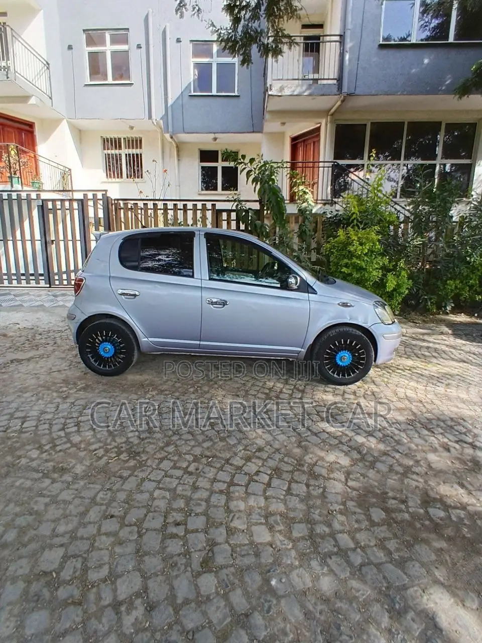 Toyota Vitz 1.0 FWD 3dr 2004 Silver