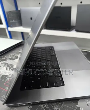 New Laptop Apple MacBook Pro M1 64GB Intel SSD 1T