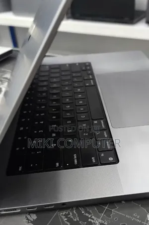 New Laptop Apple MacBook Pro M1 64GB Intel SSD 1T