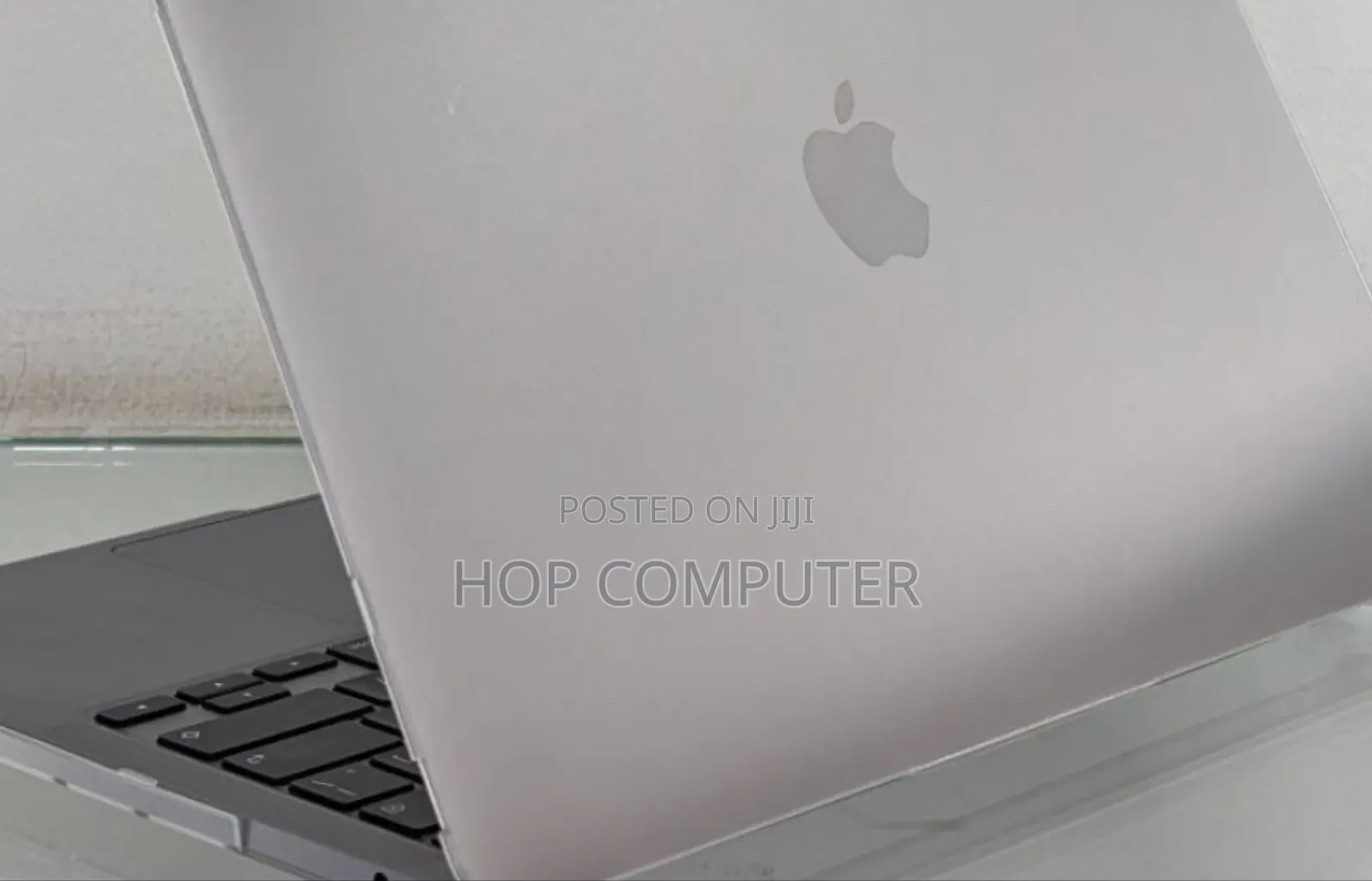 New Laptop Apple MacBook Pro 2023 M2 8GB Apple M2 SSD 256GB