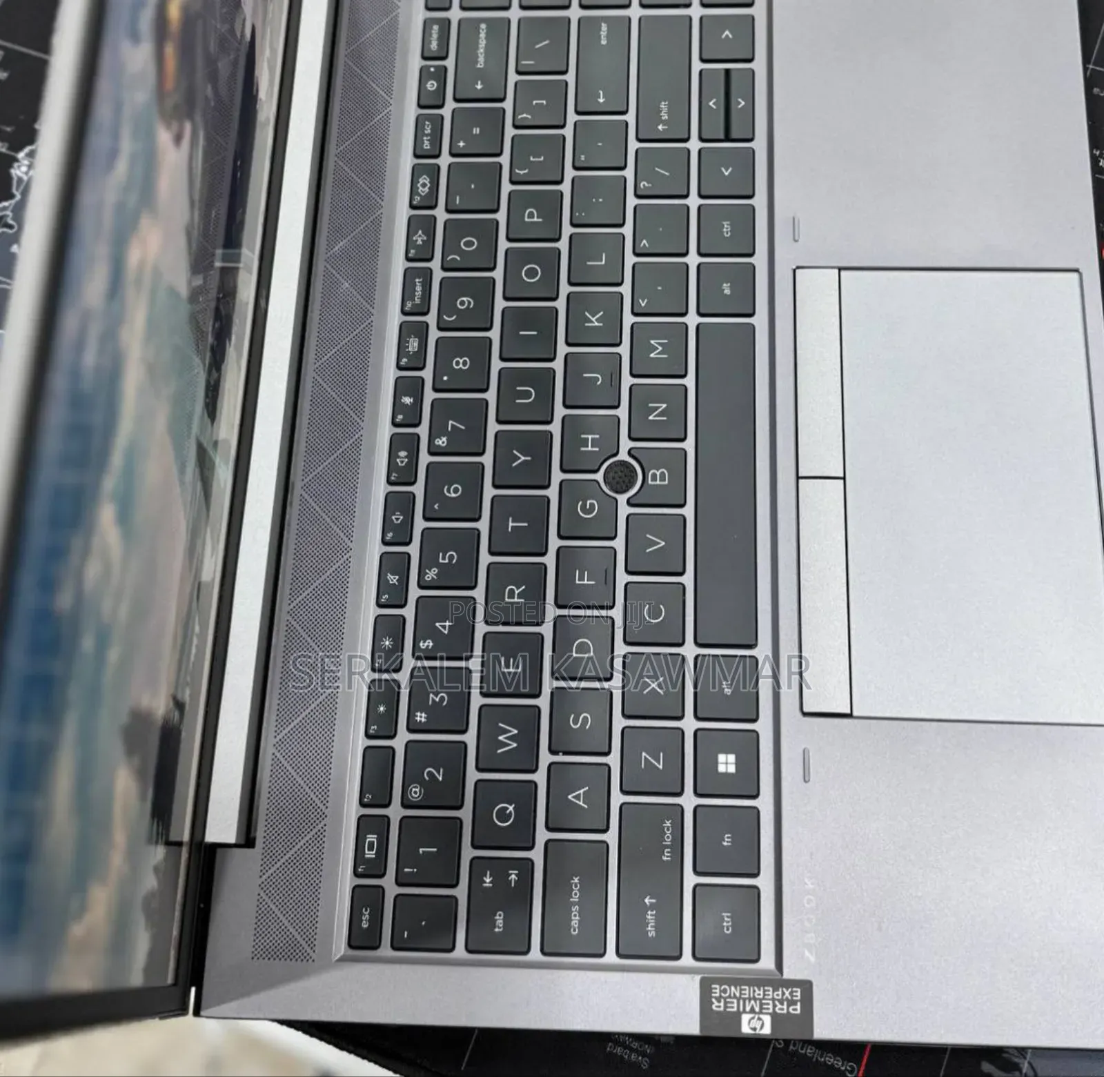 New Laptop HP ZBook Firefly G8 16GB Intel Core I7 SSD 512GB