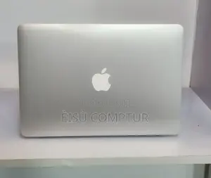 New Laptop Apple MacBook 2017 8GB Intel Core I5 SSD 128GB