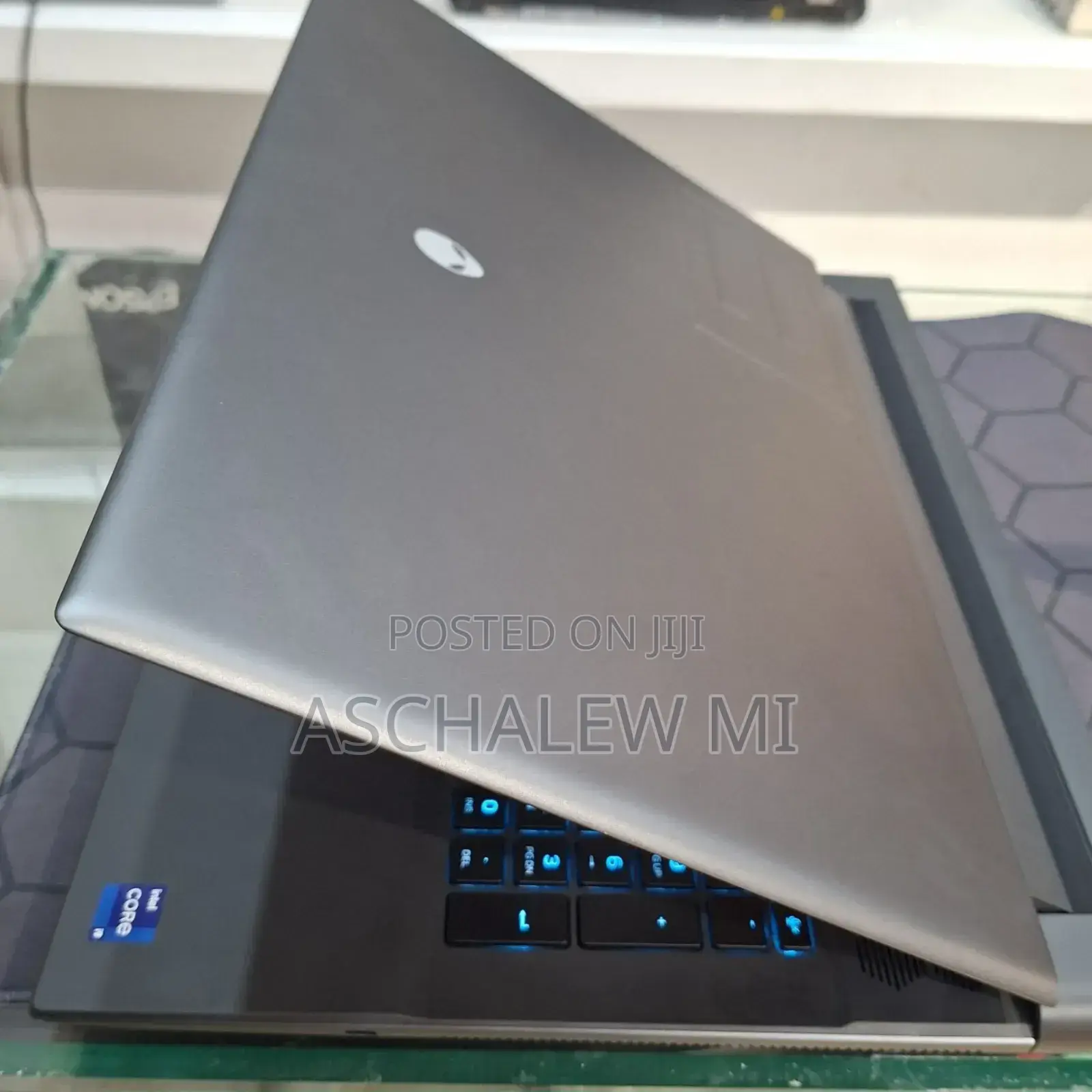 New Laptop Alienware M17x R2 32GB Intel Core I9 SSD 1T