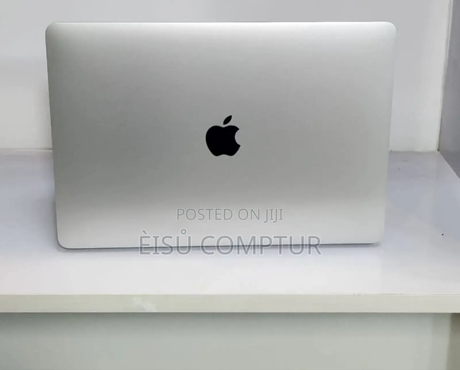 New Laptop Apple MacBook 2020 8GB Intel Core I3 SSD 256GB