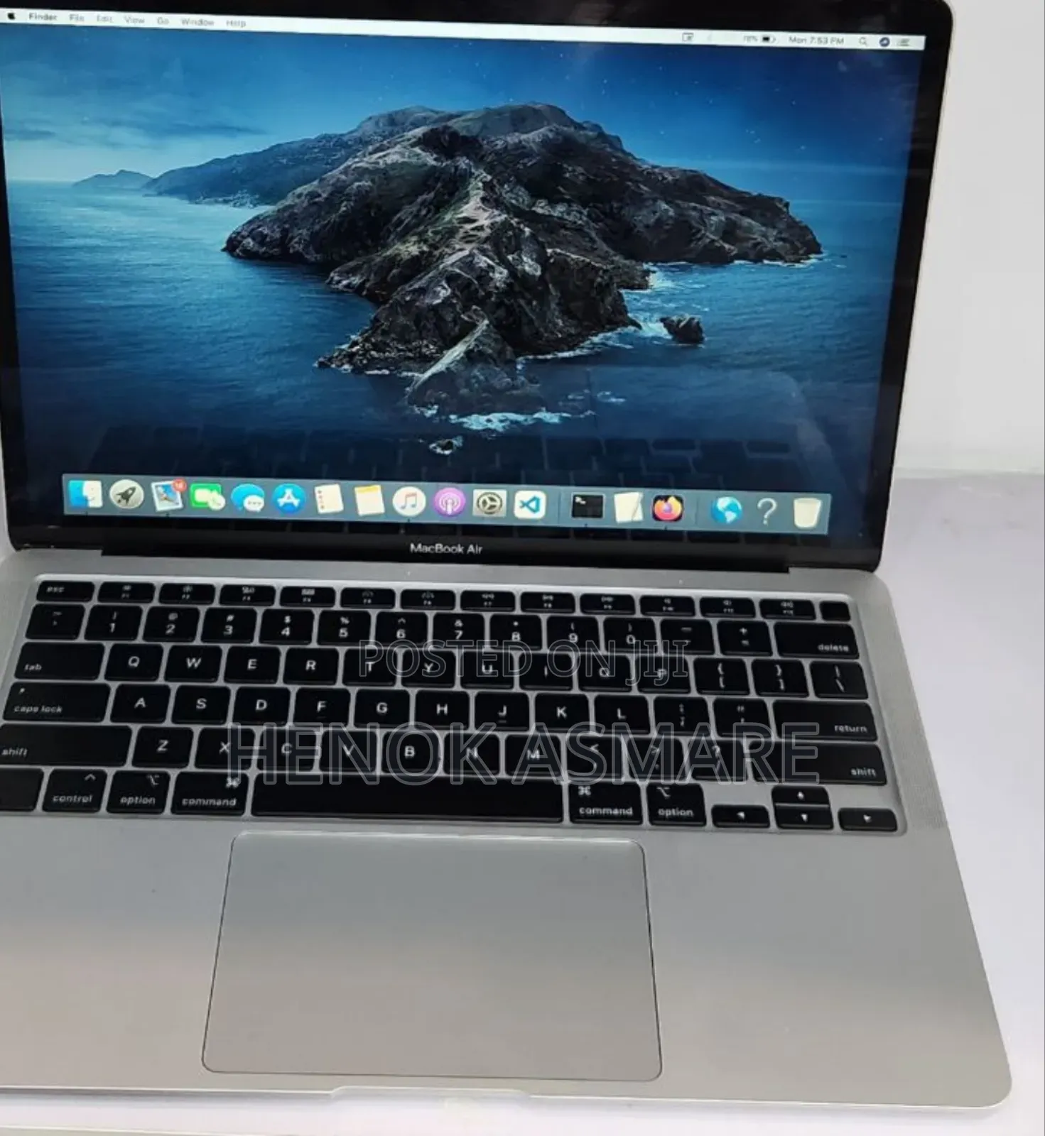 New Laptop Apple MacBook 8GB Intel Core I3 SSD 256GB