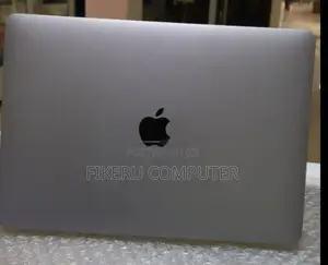 New Laptop Apple MacBook Pro M1 8GB Apple M1 Pro SSD 256GB